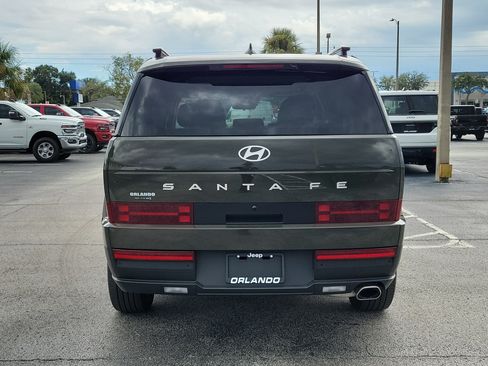 Used 2025 Hyundai Santa Fe SEL FWD image 6
