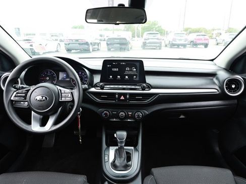 Used 2020 Kia Forte LXS FWD image 29
