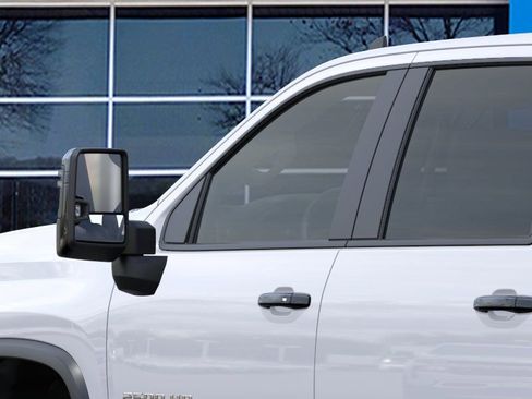 New 2026 Chevrolet Silverado 2500 ZR2 AWD/4WD image 12