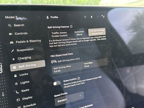 Used 2023 Tesla Model X AWD/4WD image 9