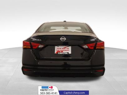 Used 2024 Nissan Altima 2.5 SV