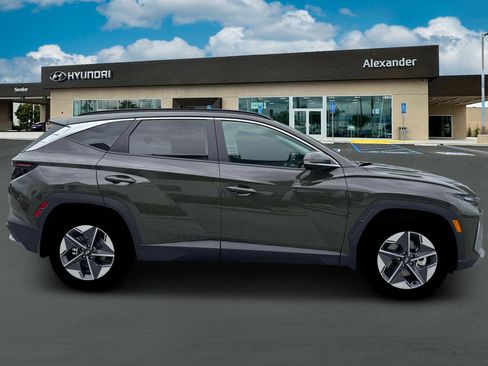 New 2026 Hyundai Tucson SEL FWD image 9