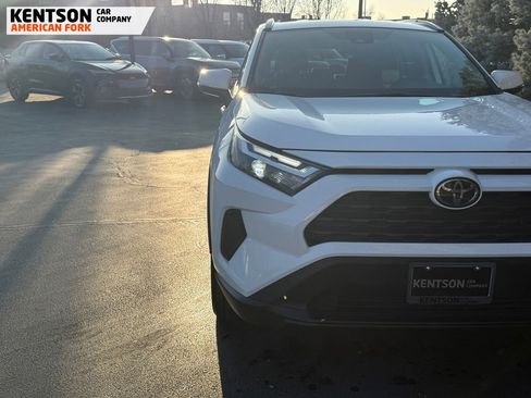 Used 2025 Toyota RAV4 XLE image 13