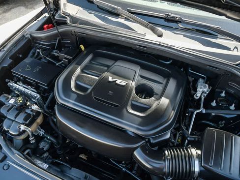 Used 2019 Jeep Grand Cherokee Limited AWD/4WD image 30