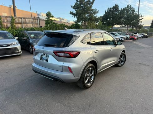 Used 2023 Ford Escape ST-Line Select AWD/4WD image 6