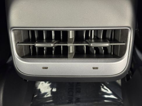 Used 2022 Tesla Model 3 image 35