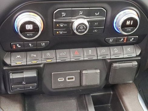 Used 2021 GMC Sierra 1500 Denali w/ Denali Ultimate Package AWD/4WD image 49