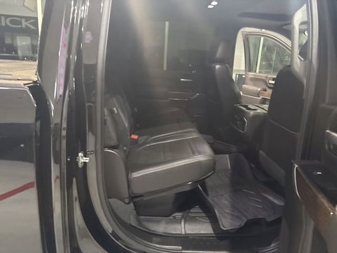 Used 2022 GMC Sierra 2500 Denali w/ Denali Ultimate Package image 39