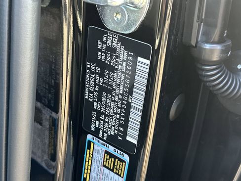 New 2025 Kia Telluride EX w/ EX Captain's Chair Package image 36