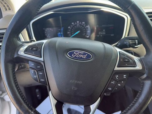 Used 2015 Ford Fusion Titanium AWD/4WD image 17