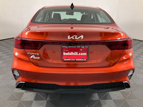 Used 2023 Kia Forte LXS image 5