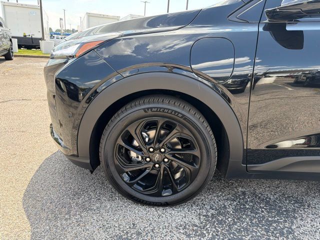 New 2027 Chevrolet Bolt RS w/ Super Cruise Package FWD image 9