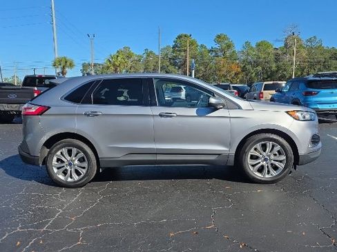 Certified 2022 Ford Edge Titanium image 8