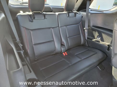 Used 2024 Ford Explorer ST-Line w/ Class IV Trailer Tow Package image 13