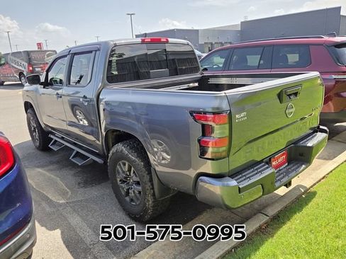 Used 2023 Nissan Frontier SV w/ SV Convenience Package AWD/4WD image 2