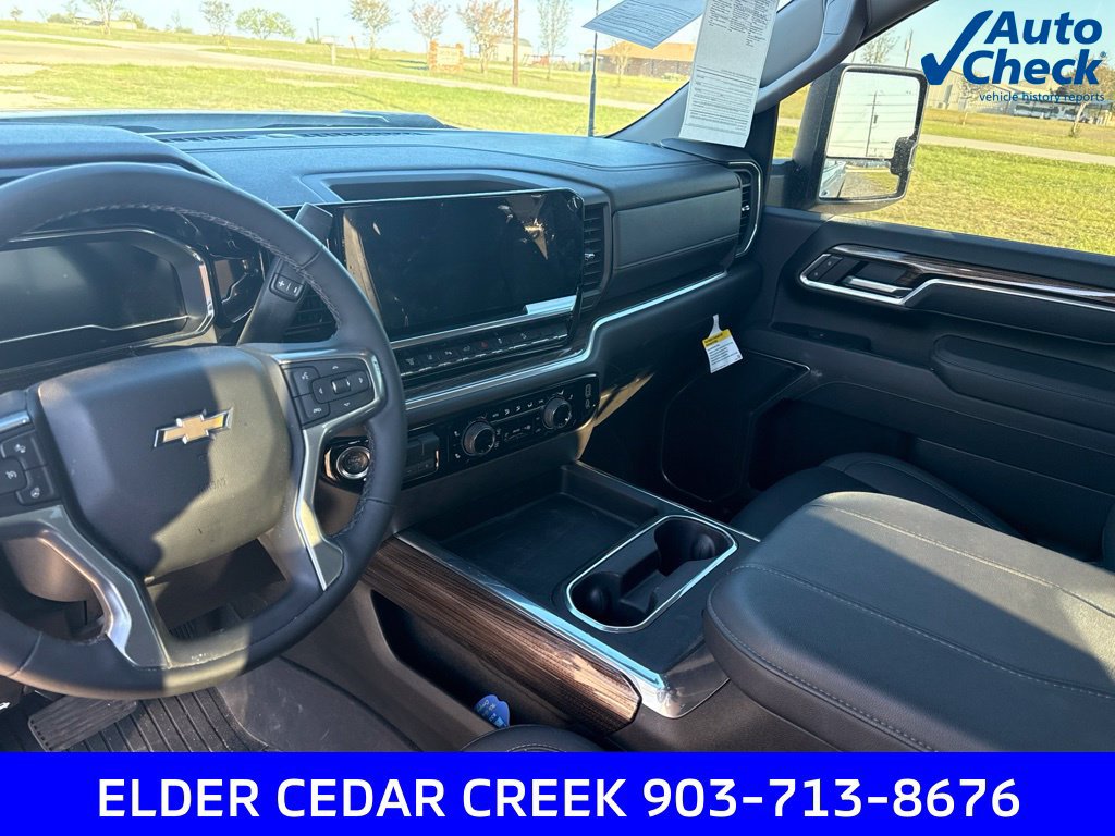 Used 2025 Chevrolet Silverado 2500 LT w/ Texas Edition AWD/4WD image 15