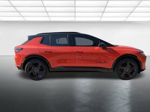 New 2026 Chevrolet Equinox EV RS image 30