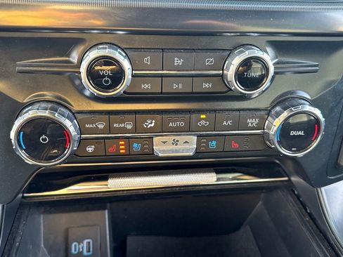 Used 2024 Ford F150 Lariat image 15