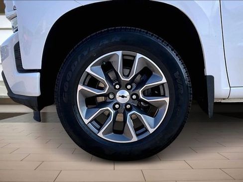 Used 2021 Chevrolet Silverado 1500 RST w/ LPO, Dark Essentials Package image 9