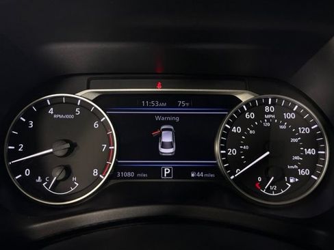 Used 2024 Nissan Sentra SR w/ SR Premium Package FWD image 18