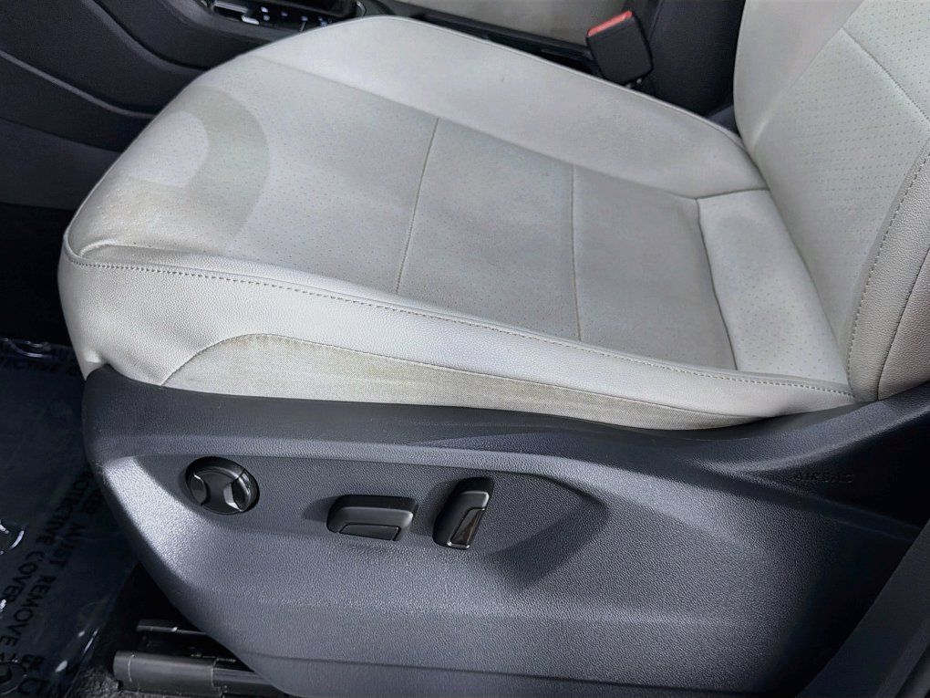 Used 2019 Volkswagen Tiguan SEL w/ 3rd Row Seat Package AWD/4WD image 22