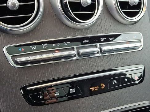 Used 2022 Mercedes-Benz GLC 300 GLC 300 image 20