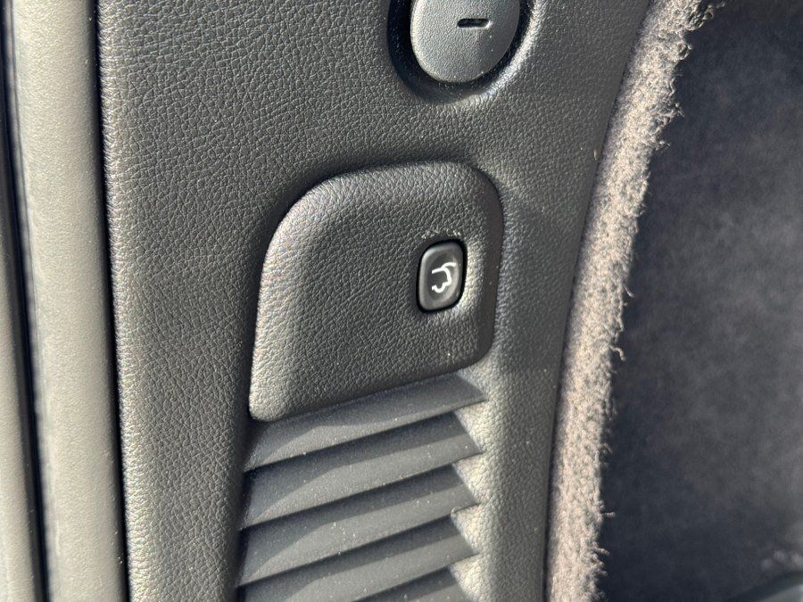 Used 2024 Dodge Durango AWD R/T w/ BLACKTOP PKG image 32