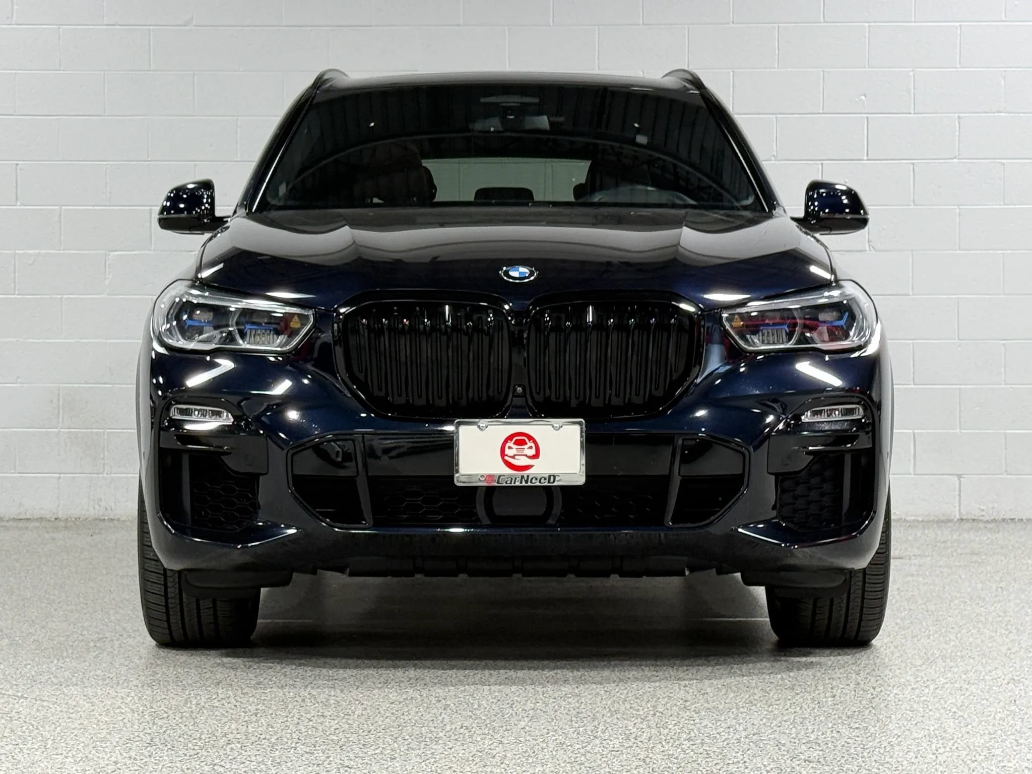 Used 2020 BMW X5 M50i w/ Executive Package AWD/4WD image 3