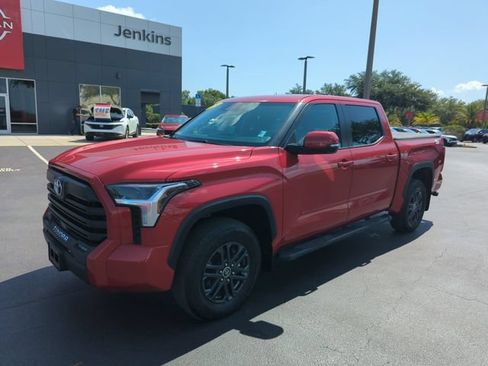 Used 2024 Toyota Tundra SR5 w/ SR5 Convenience Package AWD/4WD image 14