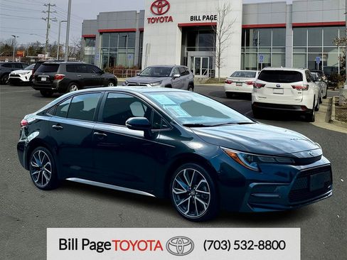 Used 2022 Toyota Corolla XSE FWD image 1