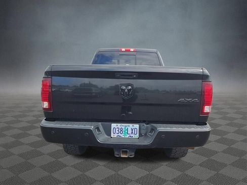 Used 2018 RAM 2500 Laramie w/ Sport Appearance Group AWD/4WD image 5