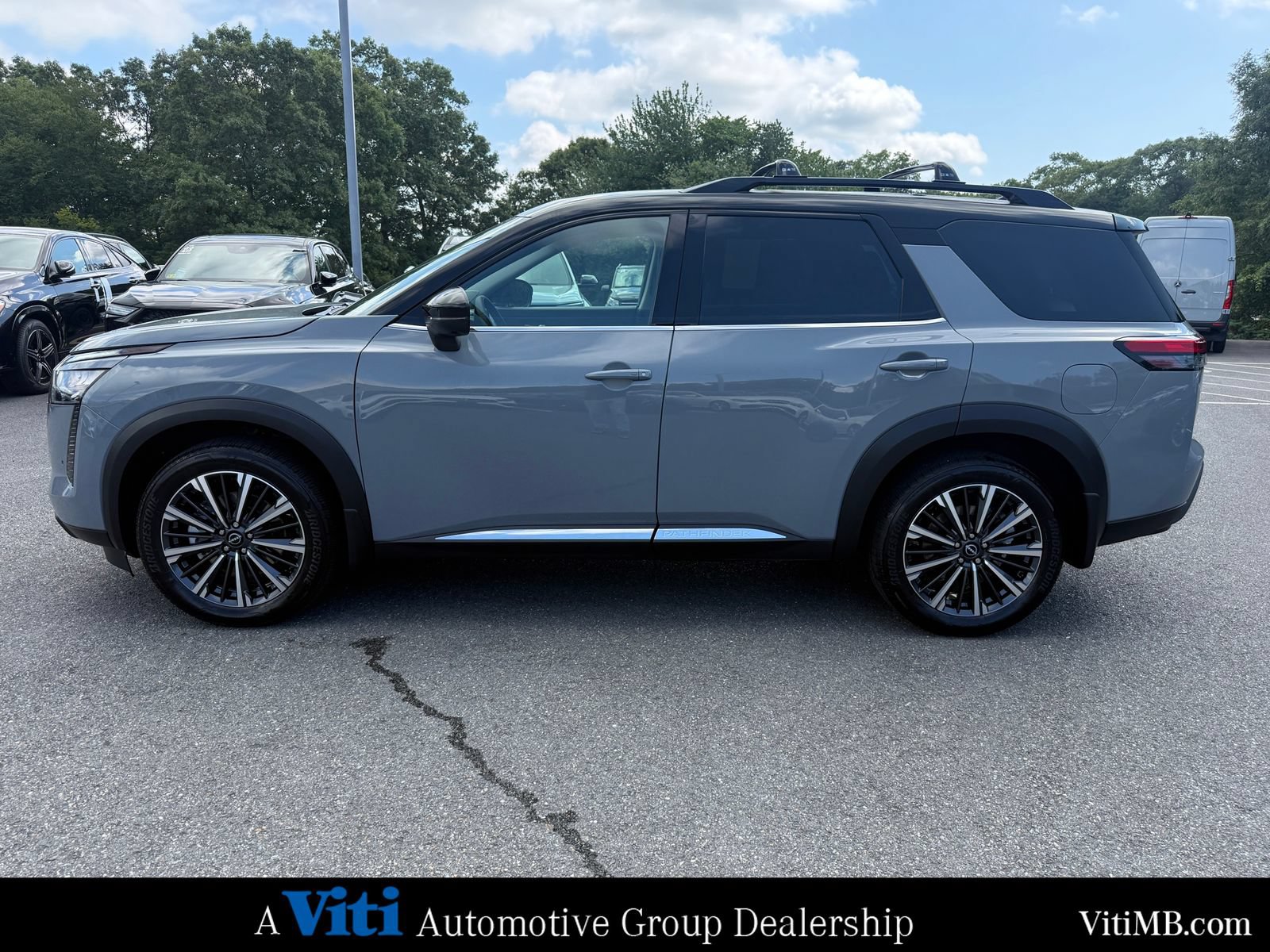 Used 2026 Nissan Pathfinder Platinum AWD/4WD image 5