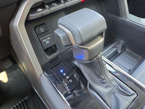 Used 2023 Toyota Tundra Limited AWD/4WD image 24