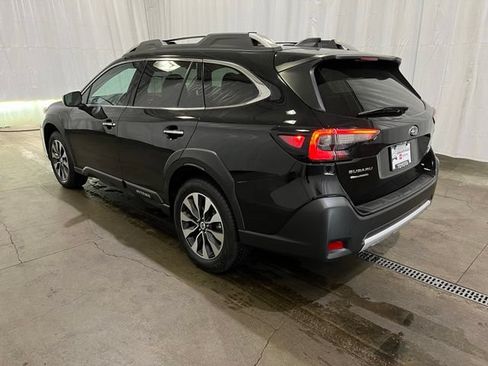 Used 2023 Subaru Outback Touring XT AWD/4WD image 5