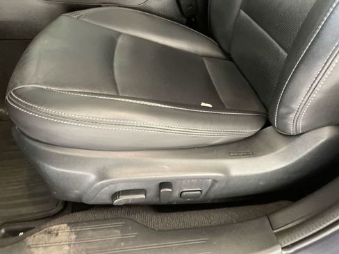 Used 2016 Subaru Outback 2.5i Limited AWD/4WD image 12