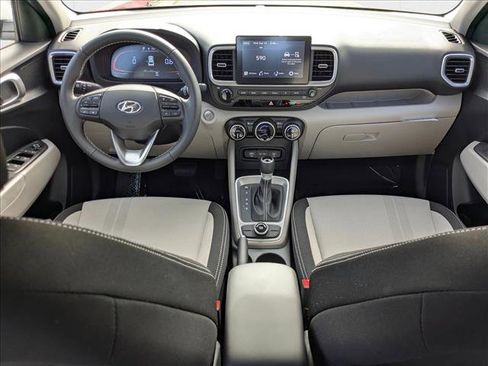 New 2025 Hyundai Venue SEL image 19