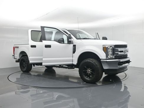 Used 2019 Ford F250 XL image 30