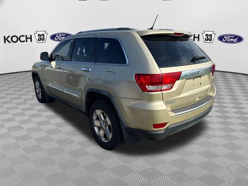 Used 2011 Jeep Grand Cherokee Limited AWD/4WD image 6