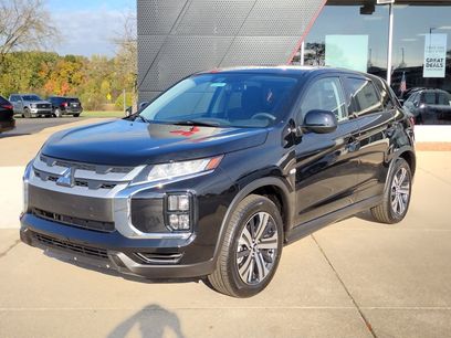 New 2025 Mitsubishi Outlander Sport ES