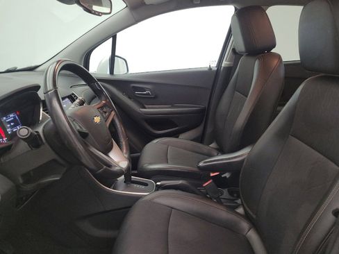 Used 2022 Chevrolet Trax LT w/ Driver Confidence Package AWD/4WD image 17