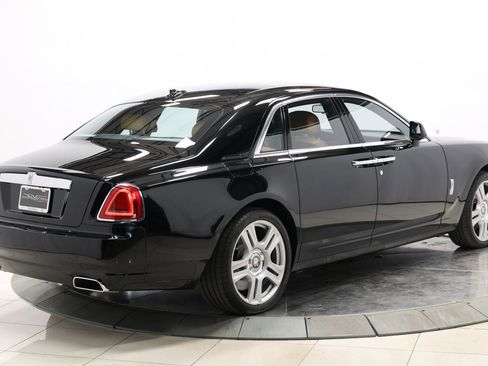 Used 2017 Rolls-Royce Ghost Series II Sedan 4D image 4