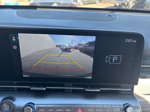Used 2025 Hyundai Kona SEL image 17