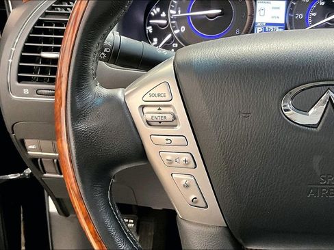 Used 2017 INFINITI QX80 4WD w/ Deluxe Technology Package image 17