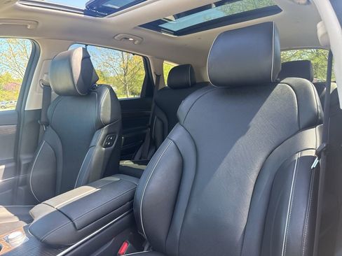 Certified 2025 Genesis GV80 2.5T Prestige AWD/4WD image 14