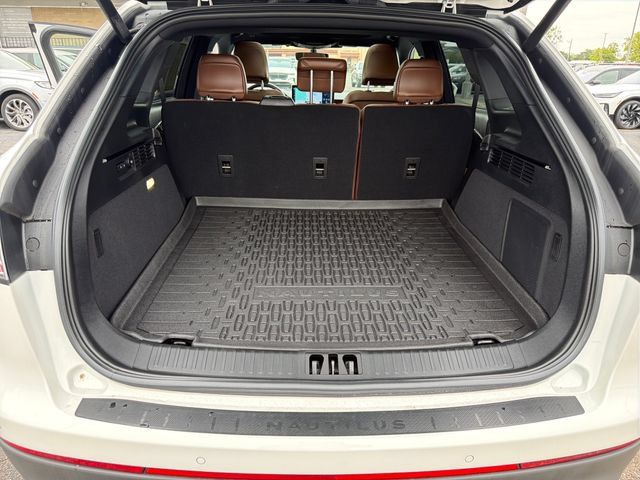 Certified 2023 Lincoln Nautilus Reserve AWD/4WD image 26