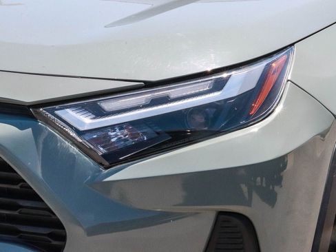 Certified 2022 Toyota RAV4 XLE w/ Convenience Package FWD image 10