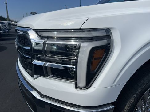 New 2025 Ford F150 Lariat w/ Equipment Group 501A Mid image 10