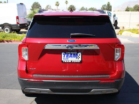 Certified 2024 Ford Explorer XLT w/ Equipment Group 202A RWD image 7
