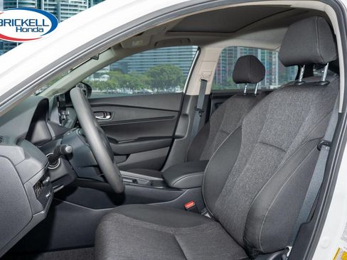 Certified 2025 Honda Accord SE image 17