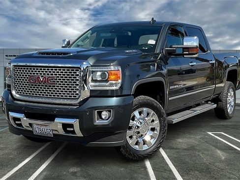 Used 2017 GMC Sierra 2500 Denali w/ Duramax Plus Package image 1